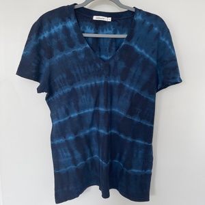 red haute clothing Blue Tie Dye V-Neck T-Shirt
